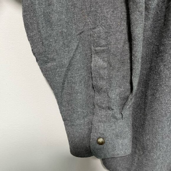 Mountain Ridge Men’s XL Gray Flannel Button-Up Shirt – Classic Casual Style - Picture 7 of 13